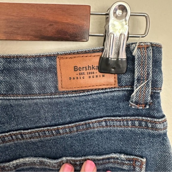 Bershka Denim Cropped Jeans size 4 - Picture 6 of 9